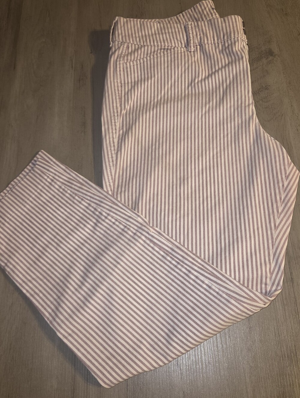 Old Navy Pink & White Striped Ankle Pants